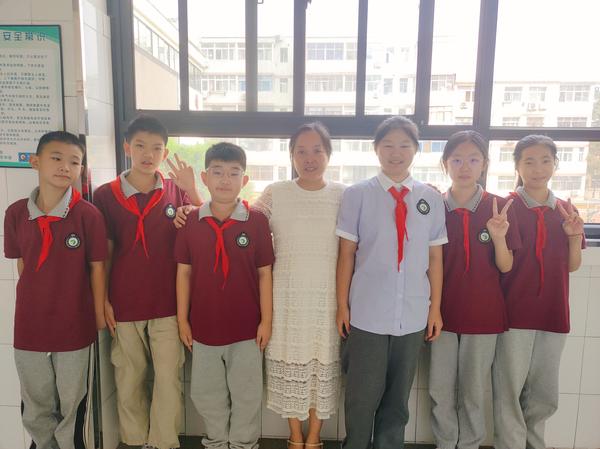 合影 (22) 合影 (22)